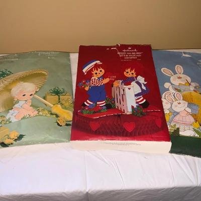 Lot of Vintage Hallmark Centerpiece Decorations