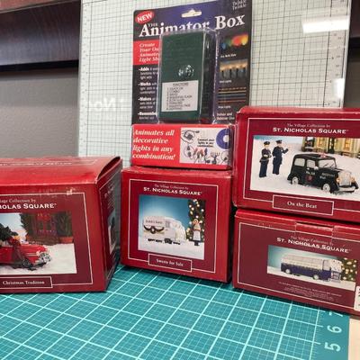 Saint Nicholas Square, vehicles and animator box