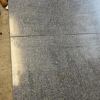 Retro Formica Top Table (B2-MG)