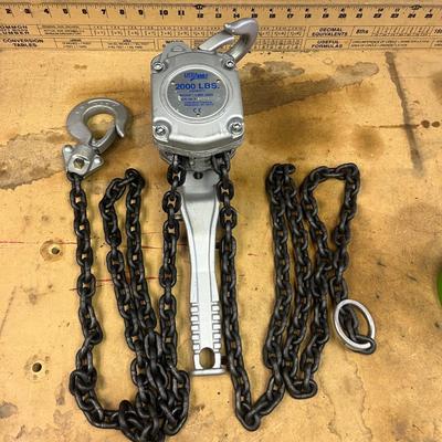 Little Mule 2000-Pound Capacity Level Chain Hoist (B2-MG)
