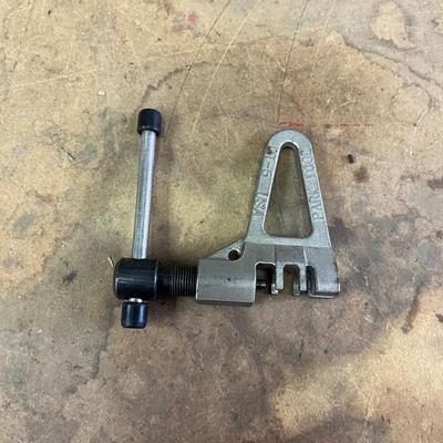 Kryptonite Bicycle Lock, Fox Aluminum Air Pump & More Bike Items (B2-MG)
