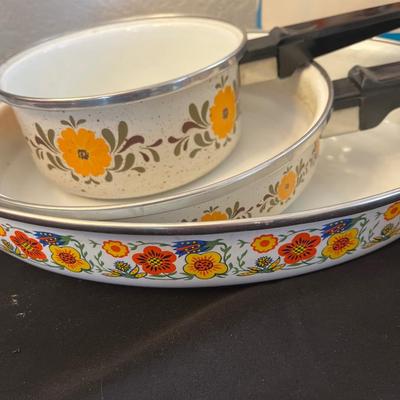 Enamelware & vintage server