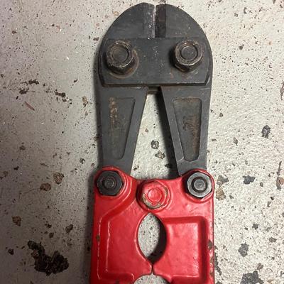 Bolt cutters, Chains & Locks (B2-MG)