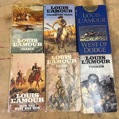 Louis L’Amour Paperback Novels (B2-MG)