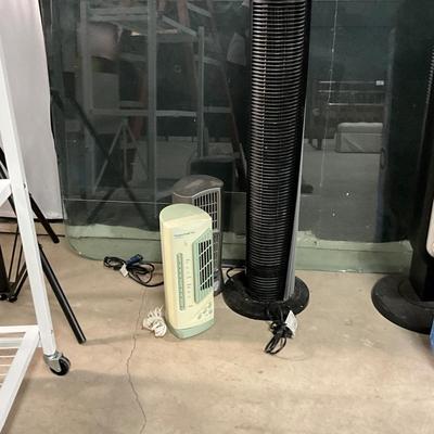 Lot P 696 Vornado Tower Fan / 2 Small Fans