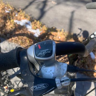 Jamis Commuter 3.0 Hybrid Bicycle