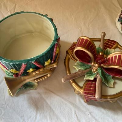 Lot of Vintage Christmas Items including a Snow Globe