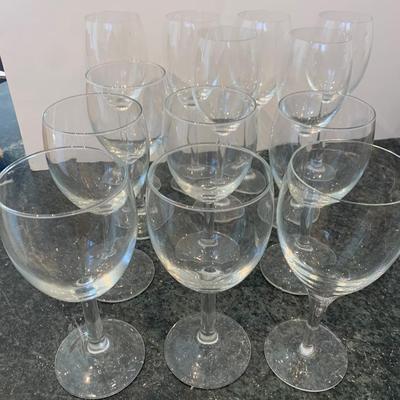 Wine Glasses Lot