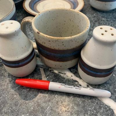 Tagiri Horizon Pottery Set
