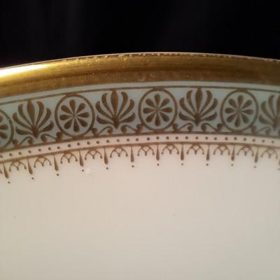 Royal Doulton "Clarendon" China Setting for 12 (BD-SD)