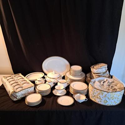 Royal Doulton "Clarendon" China Setting for 12 (BD-SD)