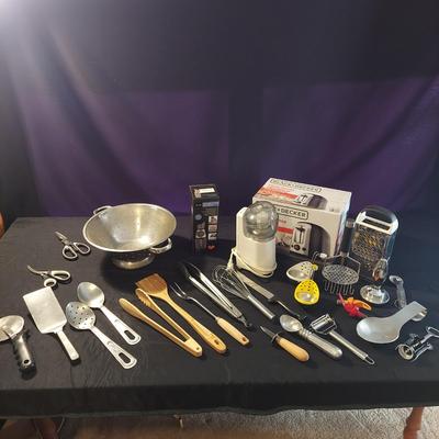 Black & Decker Toaster and More (K-BBL)