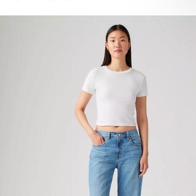 Brand NEW Levi’s women size 32