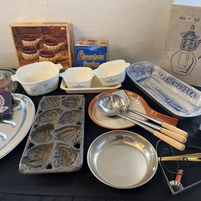 Variety of kitchen items