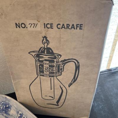 Variety of kitchen items