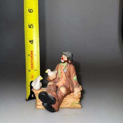 Emmett Kelly Hobo Clown Flambro Collection "Sitting On A Log"
