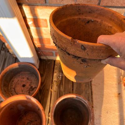 Wind Chimes, Bird Houses & Terracotta Pots (Y-RG)