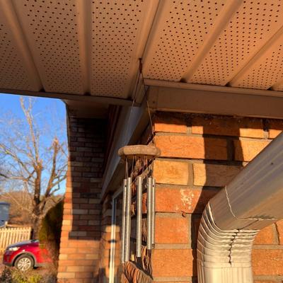 Wind Chimes, Bird Houses & Terracotta Pots (Y-RG)