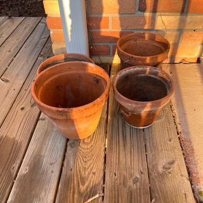 Wind Chimes, Bird Houses & Terracotta Pots (Y-RG)
