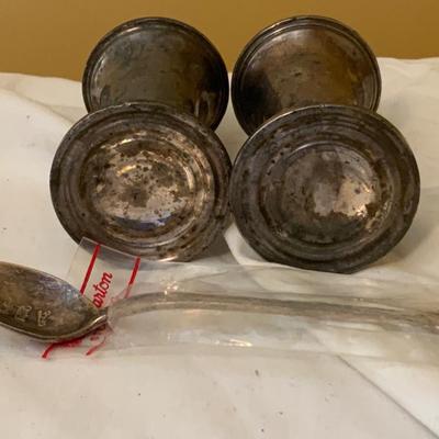 Lot of Silver items including a set of salt and Pepper shakers.
