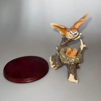 Hand Painted Westminster Mother Owl with Baby Chick in Nest In Tree Figurine VTG
