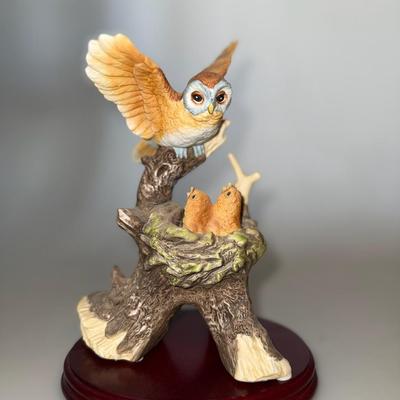 Hand Painted Westminster Mother Owl with Baby Chick in Nest In Tree Figurine VTG