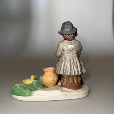 Emmett Kelly Jr Figurine FLAMBRO Clown Smoking Next to a Pond and Duck