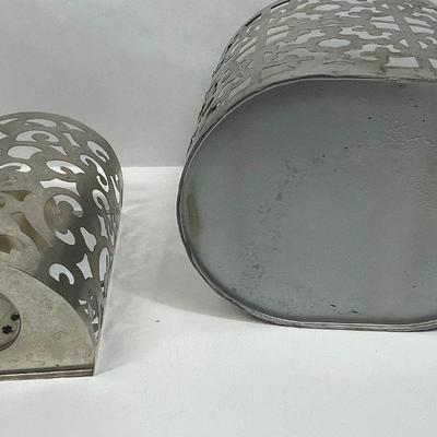 Metal Holders with scroll pattern