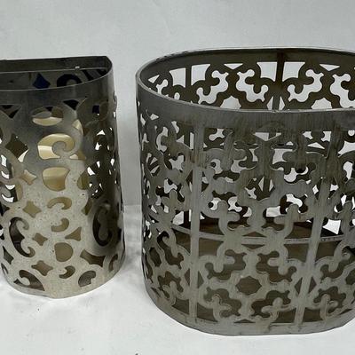 Metal Holders with scroll pattern