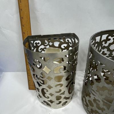 Metal Holders with scroll pattern