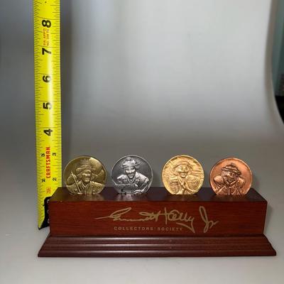 Emmett Kelly Jr Collectors Society Commemorative 4 Coins & Wood Stand Set