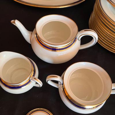 75 Piece Cauldon China Blue/White Dinnerware Set (D-RG)