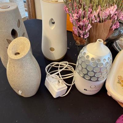 Bed trays, bath access., vintage lampshades, decor & more