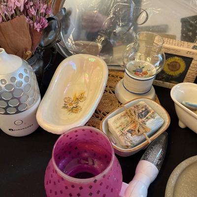 Bed trays, bath access., vintage lampshades, decor & more