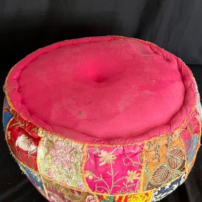 Boho Footstool, Rag Rug & Paper Lantern Light (D-RG)