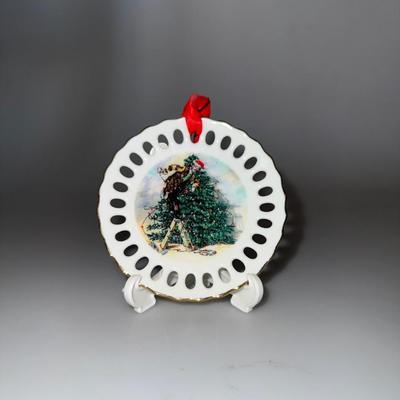 Flambro Emmett Kelly Jr "All Wrapped Up In Christmas" Plate Ornament 1995 VTG
