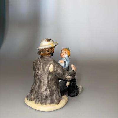 VTG Emmett Kelly Jr. 9815 The Emmett’s Fan Clown Figurine