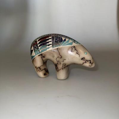 Vintage Navajo Native American Horsehair Pottery Bear Figure