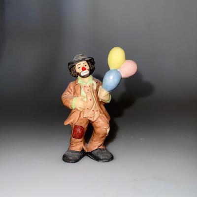 Emmett Kelly Jr. Figurine featuring him holding three balloons