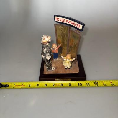 Emmett Kelly Jr. Flambro ~ House Of Mirrors ~ Day At The Fair ~ LIMITED