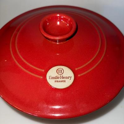 Emile Henry Flame Round Stewpot Dutch Oven, Burgundy