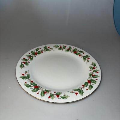 Noel China Pearl Fine China Christmas Plates, bowl, and platter set