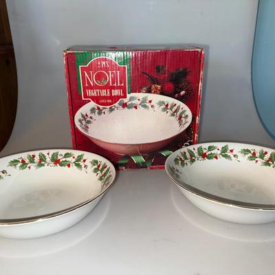 Noel China Pearl Fine China Christmas Plates, bowl, and platter set