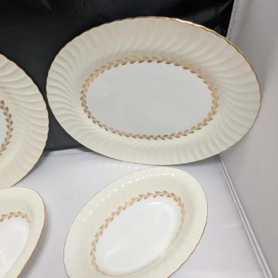 Minton Bone China Gold Cheviot Servers (DR)