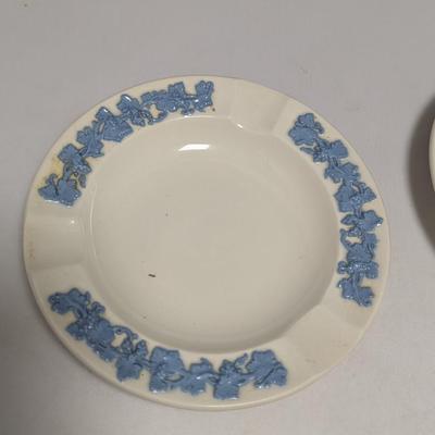 Vintage Wedgwood Etruria Barlaston England Embossed Queensware Round Ashtrays #48