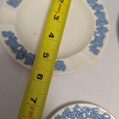 Vintage Wedgwood Etruria Barlaston England Embossed Queensware Round Ashtrays #48