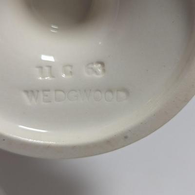 Wedgwood Etruria & Barlaston Queensware Vase & Candle Holders #52