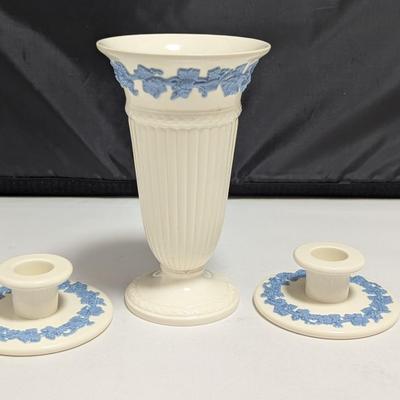 Wedgwood Etruria & Barlaston Queensware Vase & Candle Holders #52