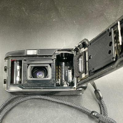 Olympus Infinity Stylus Zoom DLX 35-70mm Zoom Film Camera