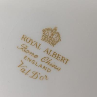 Fine Bone China Crown Staffordshire Cake Platter & Royal Albert Val D'or Plates #59